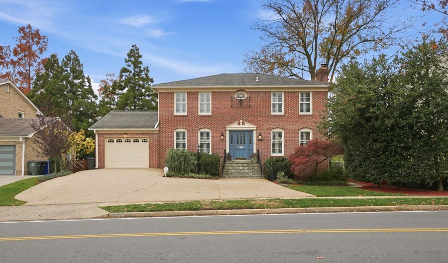 1230 23RD St S, Arlington, VA 22202 - 4 Beds, 4 Bath