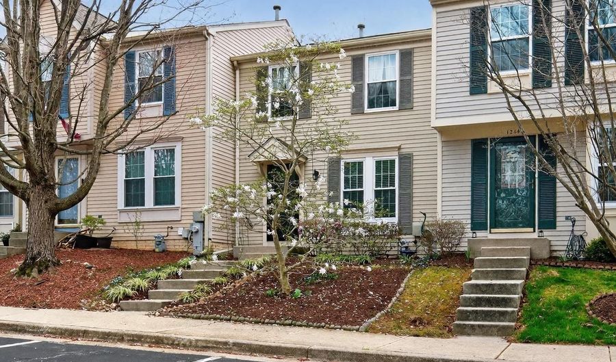 1212 TRIBAL Ct, Arnold, MD 21012 - 3 Beds, 3 Bath