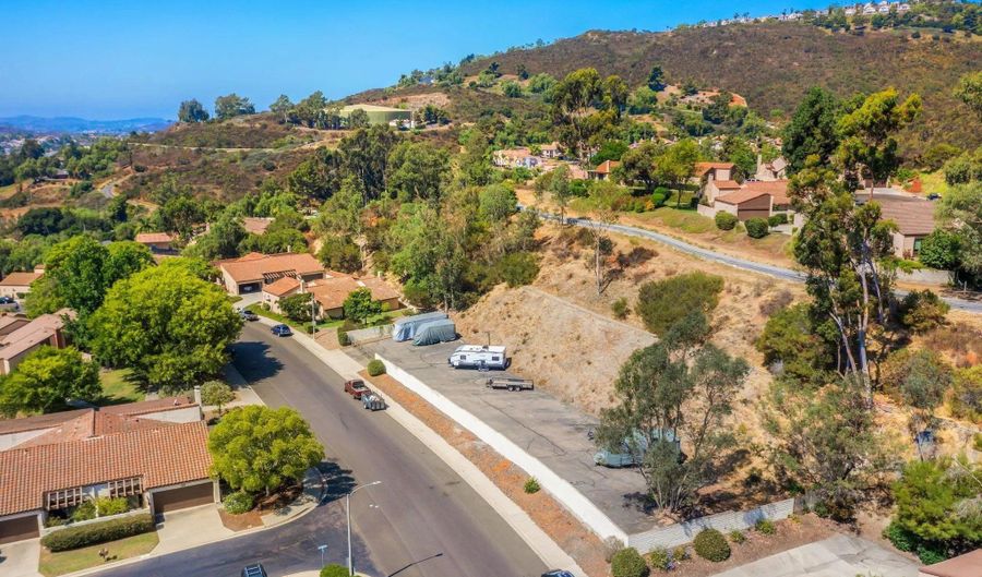 2092 Golden Circle Dr, Escondido, CA 92026 - 3 Beds, 2 Bath