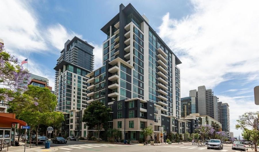 425 W Beech St 613, San Diego, CA 92101 - 2 Beds, 2 Bath