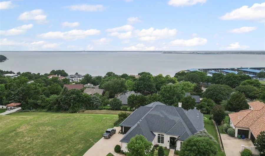 2413 Versailles Dr, Heath, TX 75032 - 4 Beds, 4 Bath