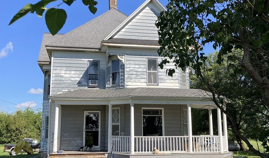 31083 160th St, Ackley, IA 50601 - 4 Beds, 2 Bath