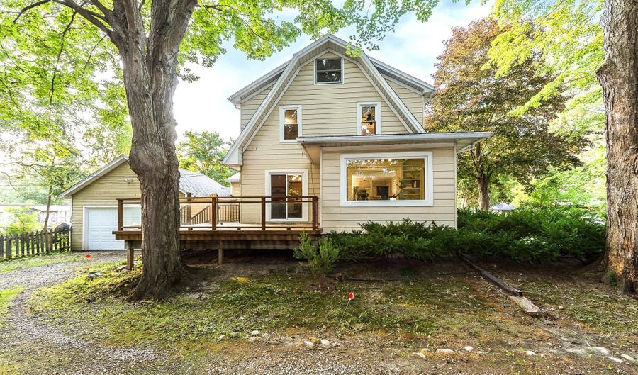324 Highlake Ave, Ann Arbor, MI 48103 - 3 Beds, 2 Bath