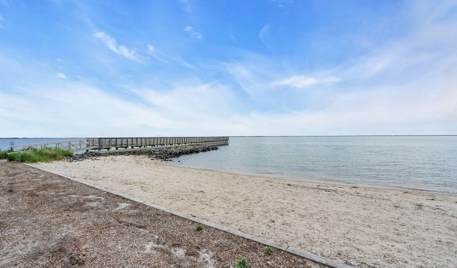 210 Longview Dr, Bayville, NJ 08721 - 3 Beds, 3 Bath