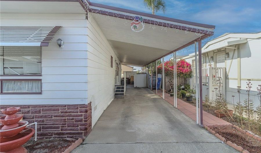 1616 S Euclid, Anaheim, CA 92802 - 5 Beds, 2 Bath