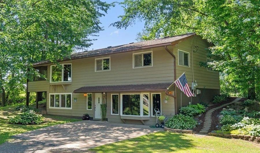 1449 30th Ave, Alden, WI 54001 - 4 Beds, 2 Bath