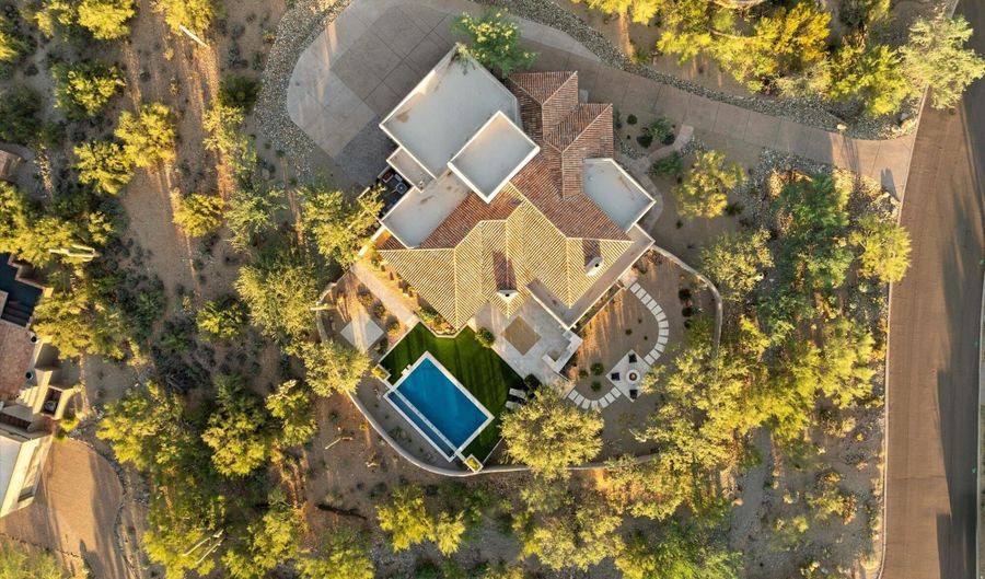 35017 N SUNSET Trl, Carefree, AZ 85377 - 2 Beds, 2 Bath