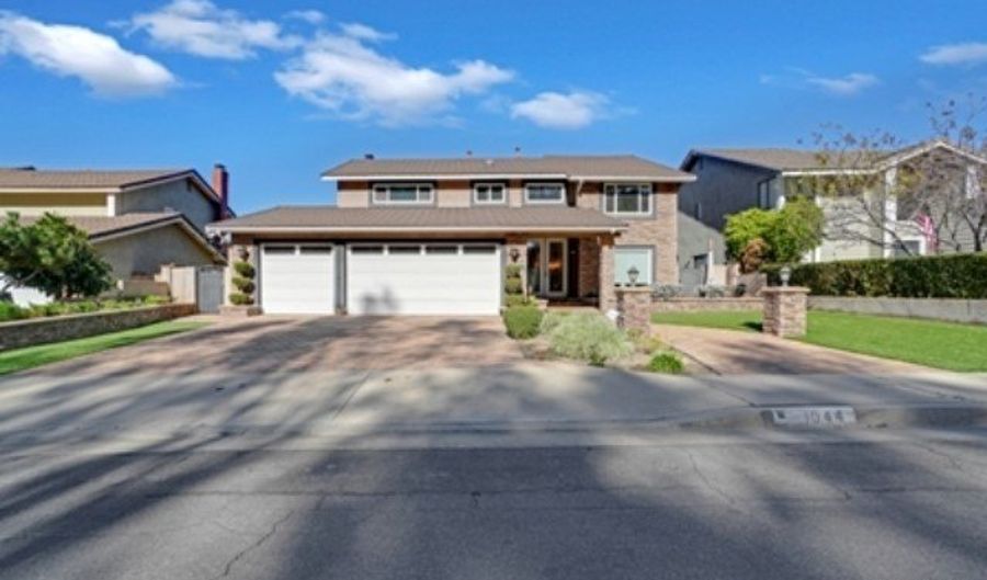 1044 S Burlwood Dr, Anaheim, CA 92807 - 3 Beds, 5 Bath