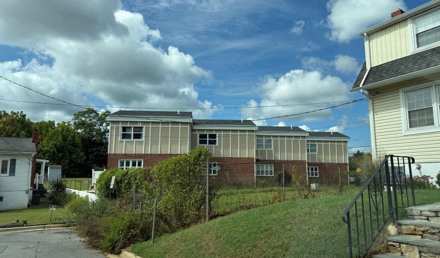 913 SPA Rd, Annapolis, MD 21401 - 2 Beds, 1 Bath