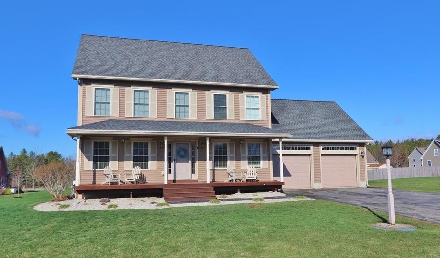 50 Rolling Meadow Dr, Bangor, ME 04401 - 4 Beds, 3 Bath