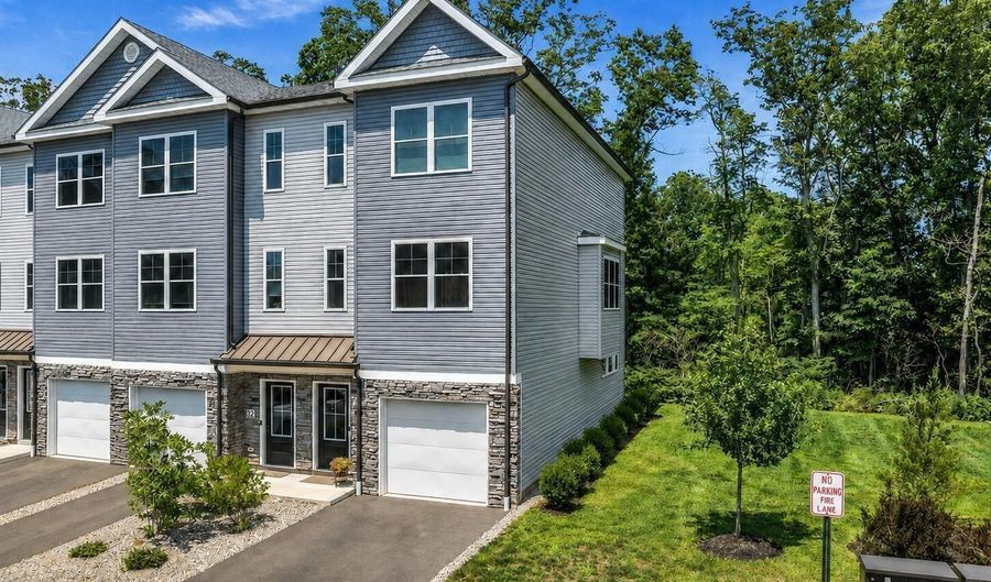 30 Mill Creek Ct, Bayville, NJ 08721 - 2 Beds, 3 Bath