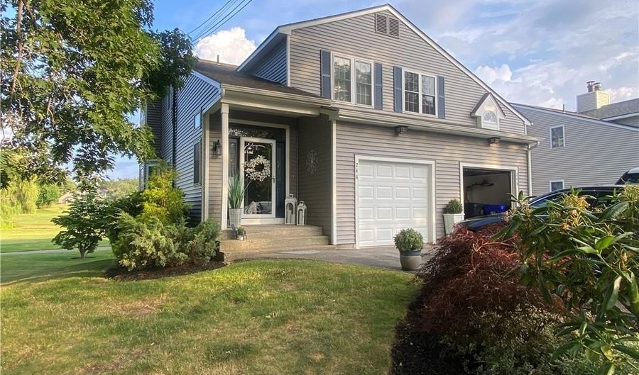 24 Pond Ct 24A, North Providence, RI 02904 - 2 Beds, 2 Bath
