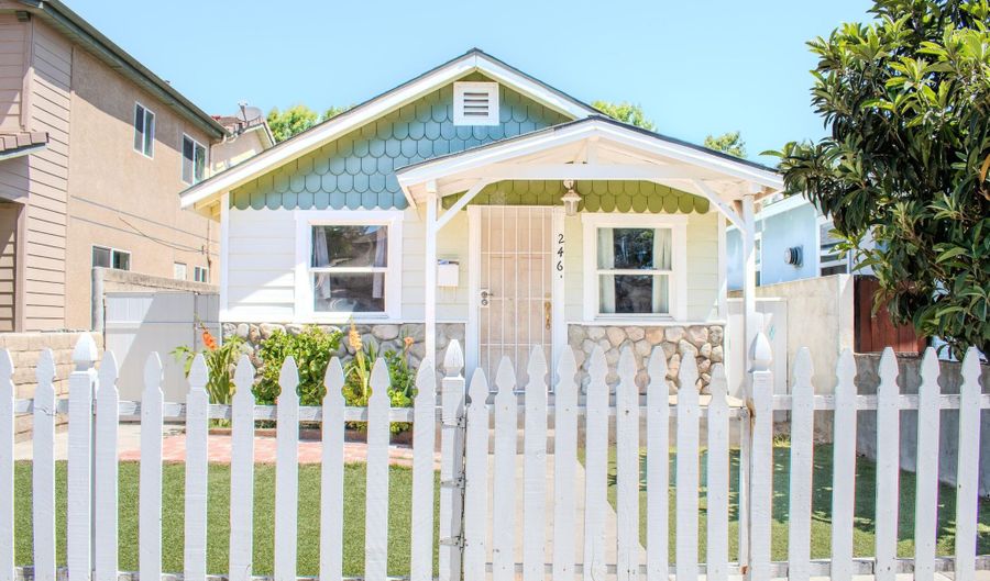 2461 Barry St, Camarillo, CA 93010 - 2 Beds, 2 Bath