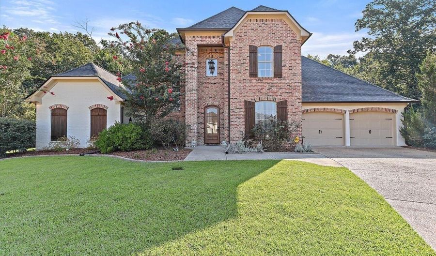 316 Woodlands Green Pl, Brandon, MS 39047 - 4 Beds, 4 Bath