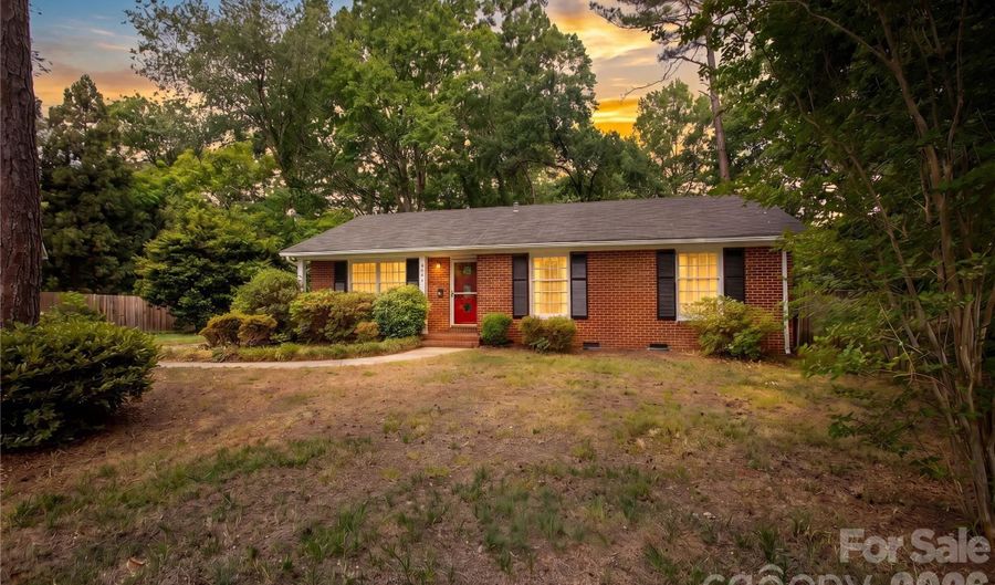 5100 Kimwood Pl, Charlotte, NC 28205 - 3 Beds, 2 Bath