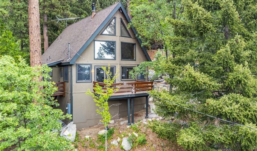 6429 Cedar Ave, Angelus Oaks, CA 92305 - 3 Beds, 2 Bath