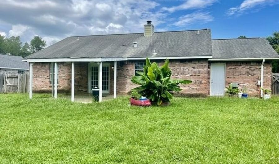 8016 Ridgecrest Cir, Biloxi, MS 39532 - 3 Beds, 2 Bath
