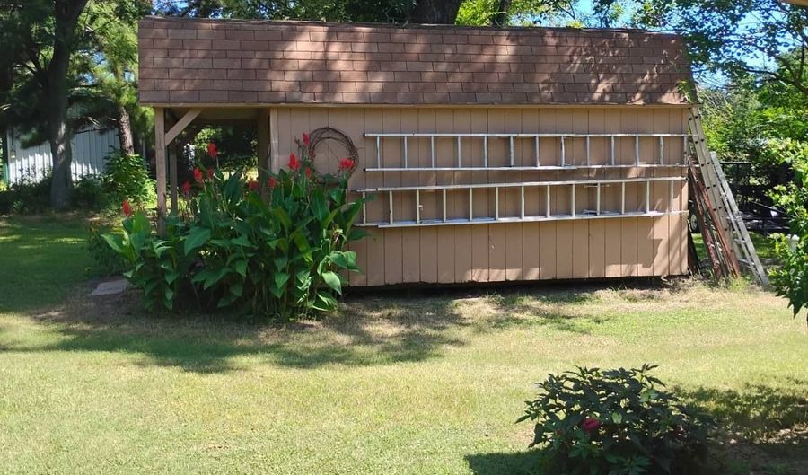 508 NE Quot I & Quot St, Antlers, OK 74523 - 3 Beds, 2 Bath