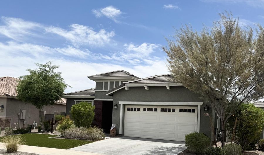 4707 N 204TH Ln, Buckeye, AZ 85396 - 2 Beds, 2 Bath