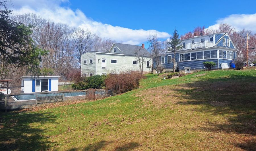 25 Eighth St, Auburn, ME 04210 - 0 Beds, 3 Bath