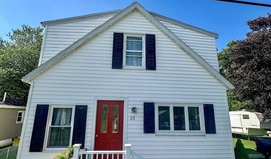 23 Bardsley St, Acushnet, MA 02743 - 3 Beds, 1 Bath