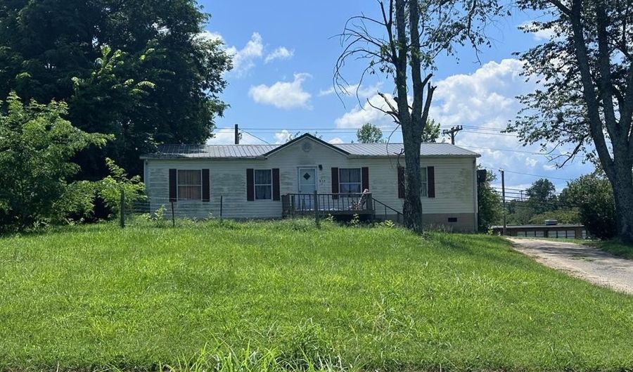 217 Second Ave S, Baxter, TN 38544 - 3 Beds, 2 Bath