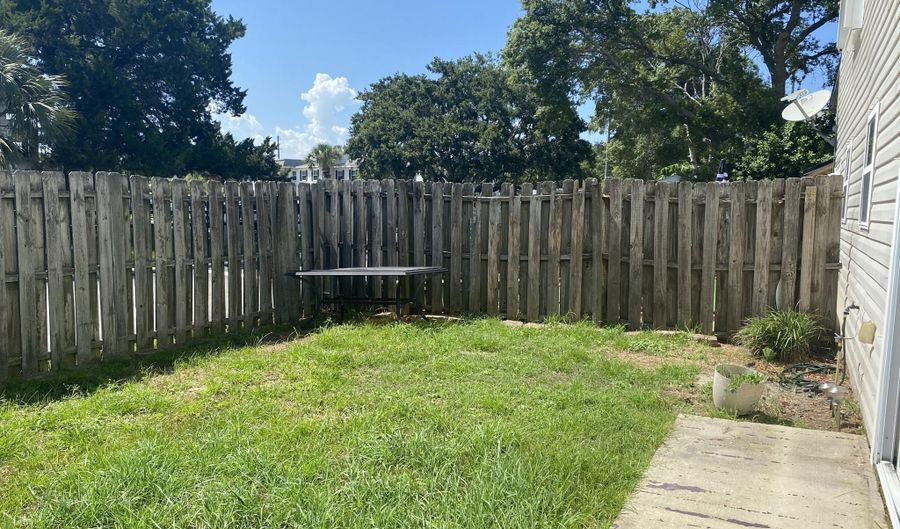 1114 SCHEIDEL Ct, Atlantic Beach, FL 32233 - 3 Beds, 2 Bath