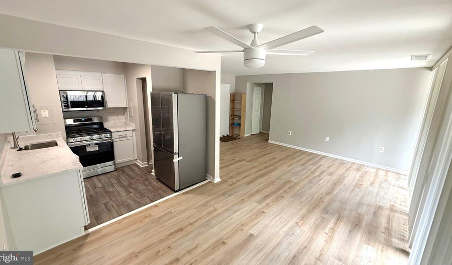 4360 IVYMOUNT Ct 28, Annandale, VA 22003 - 1 Beds, 1 Bath