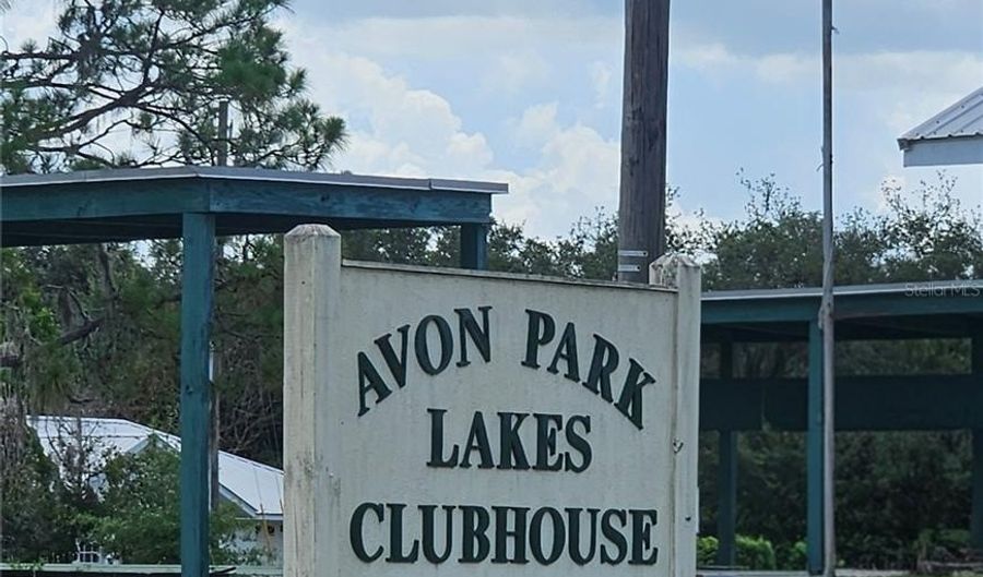 2792 NAUTILUS Dr, Avon Park, FL 33825 - 2 Beds, 2 Bath