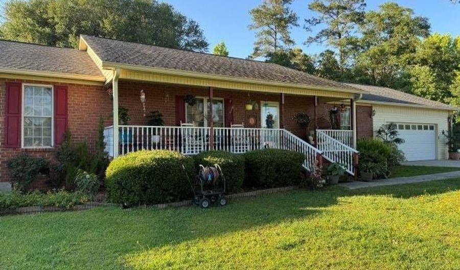 2361 Parway Dr, Hamer, SC 29547 - 3 Beds, 2 Bath