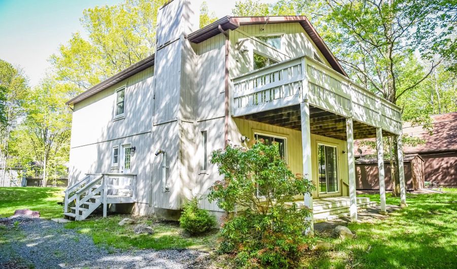 69 WYLIE Cir, Albrightsville, PA 18210 - 5 Beds, 2 Bath