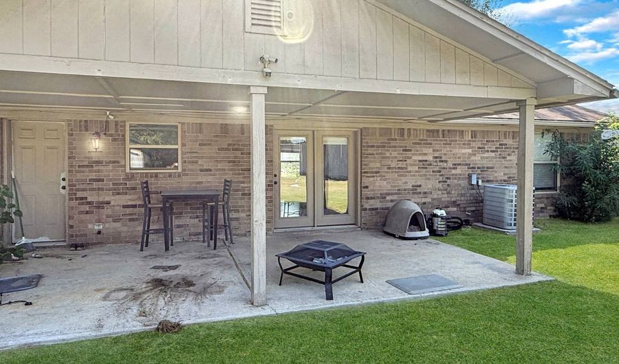 1915 N 13th St, McAlester, OK 74501 - 3 Beds, 2 Bath