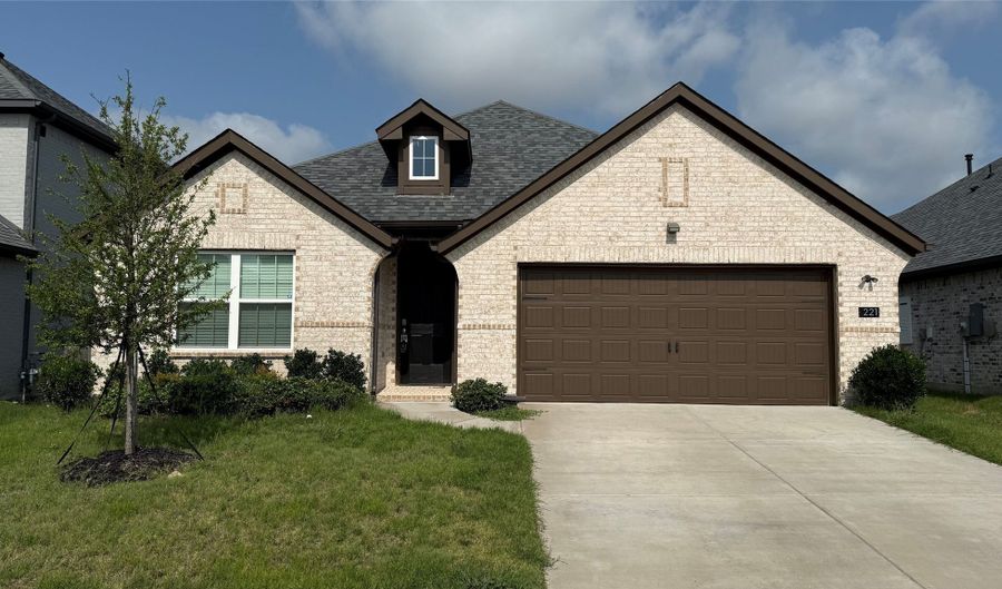 221 Santa Lucia Dr, Anna, TX 75409 - 3 Beds, 2 Bath