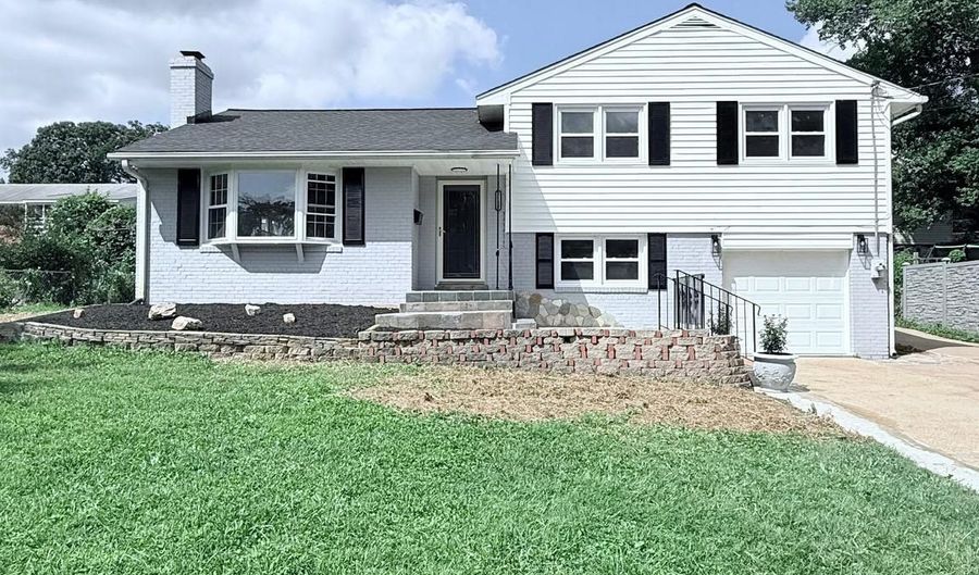 7102 JAYHAWK St, Annandale, VA 22003 - 4 Beds, 2 Bath