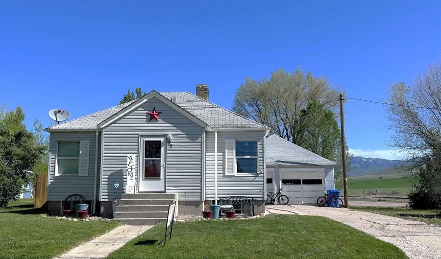 90 S Railroad, Arimo, ID 83214 - 3 Beds, 1 Bath