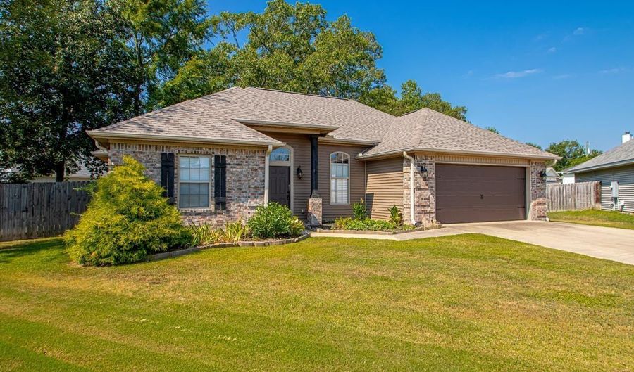 116 Kee Cv, Benton, AR 72015 - 3 Beds, 2 Bath