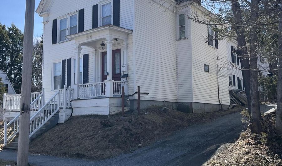 122 Ohio St, Bangor, ME 04401 - 0 Beds, 2 Bath
