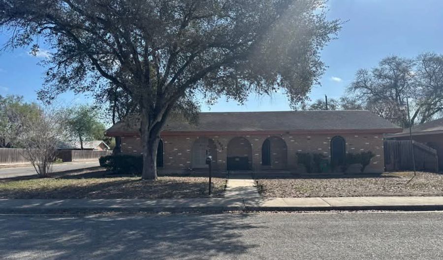 1601 Andrea St, Alice, TX 78332 - 4 Beds, 2 Bath