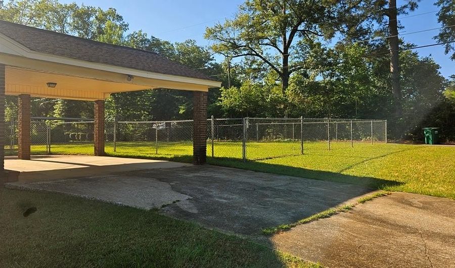 2024 Sharon Ave, Albany, GA 31707 - 3 Beds, 2 Bath