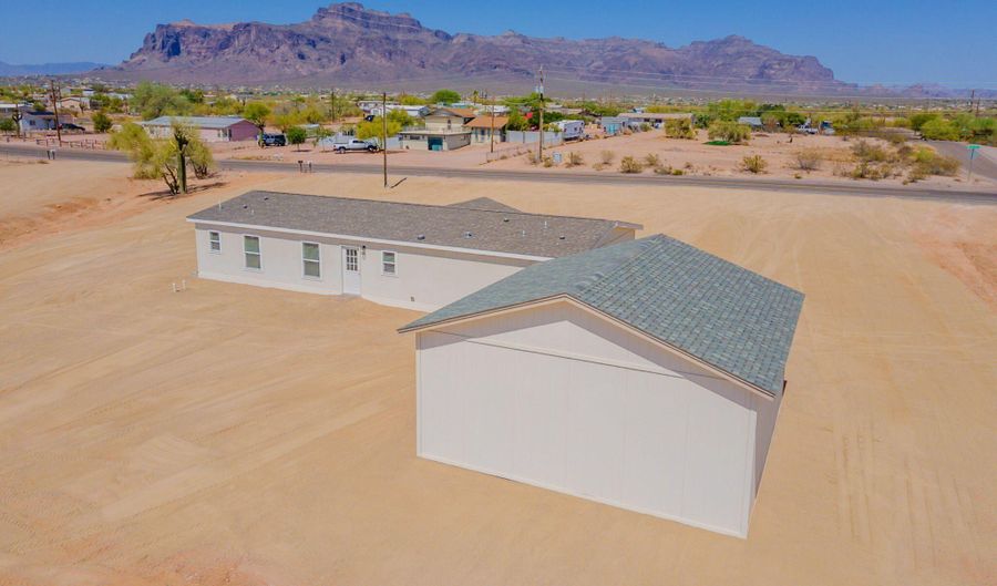 1978 S Starr Rd, Apache Junction, AZ 85119 - 4 Beds, 2 Bath