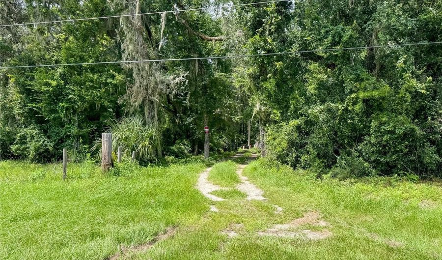 7906 SW COUNTY ROAD 346, Archer, FL 32618 - 2 Beds, 1 Bath