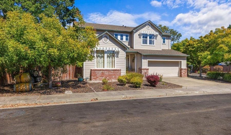 1336 Funston Dr, Santa Rosa, CA 95407 - 4 Beds, 3 Bath