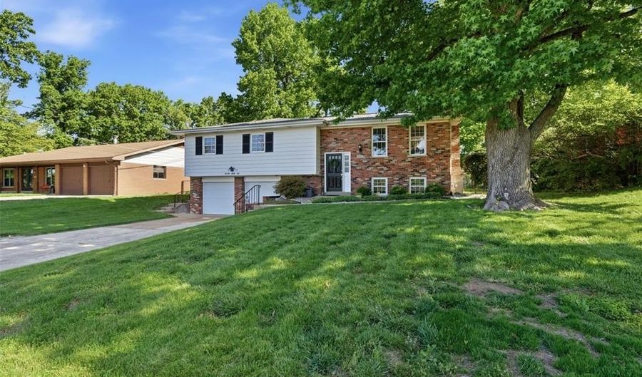 7061 Aliceton Ave, Affton, MO 63123 - 3 Beds, 3 Bath