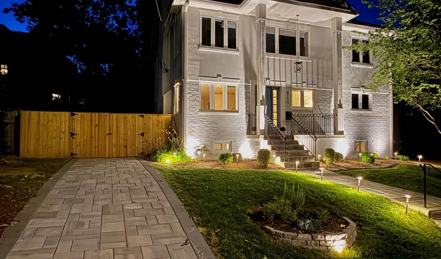 6111 35TH St N, Arlington, VA 22213 - 5 Beds, 4 Bath