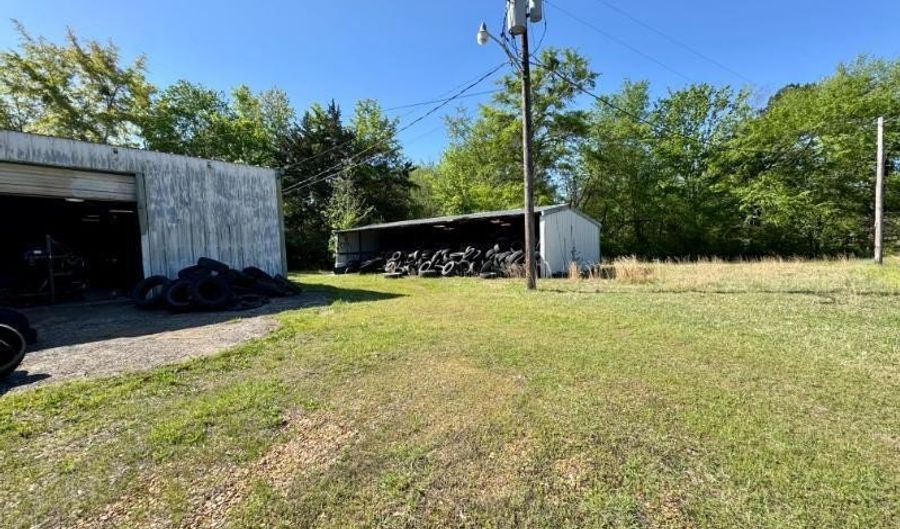 413 MS 145 N, Aberdeen, MS 39730 - 0 Beds, 0 Bath