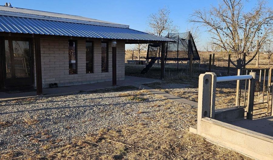 80 Dayton Rd, Artesia, NM 88210 - 2 Beds, 2 Bath