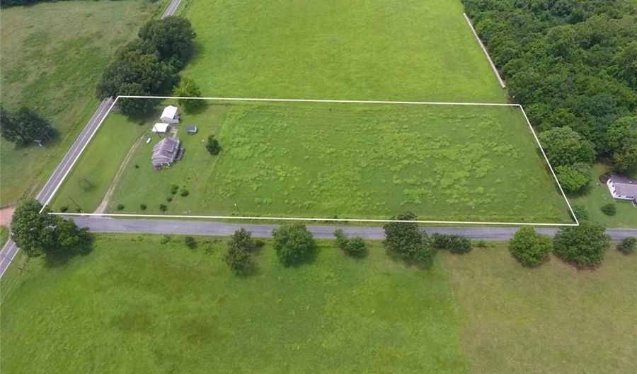 19 Coy Rd, Anderson, MO 64831 - 1 Beds, 1 Bath