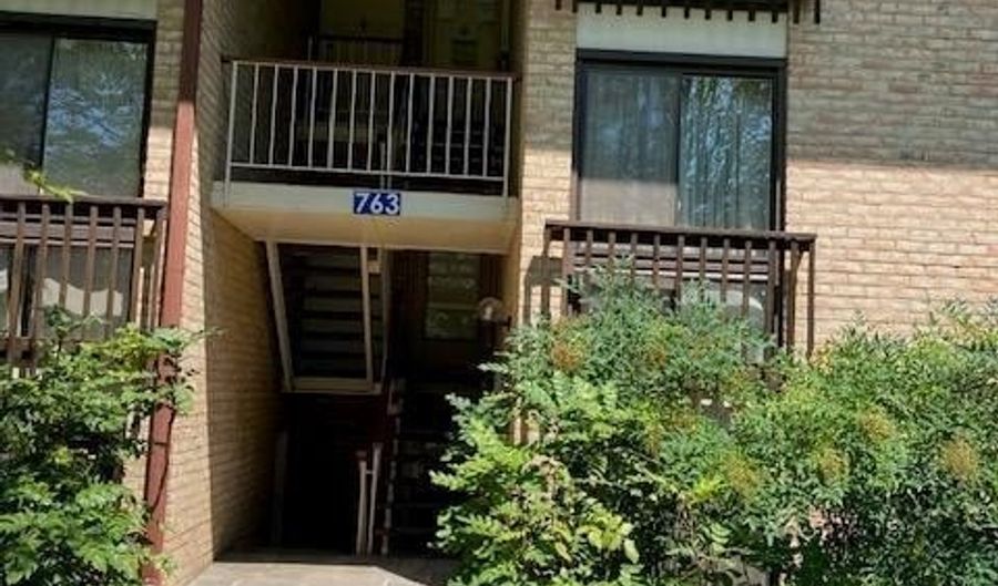 763- F FAIRVIEW Ave 763 F, Annapolis, MD 21403 - 2 Beds, 2 Bath