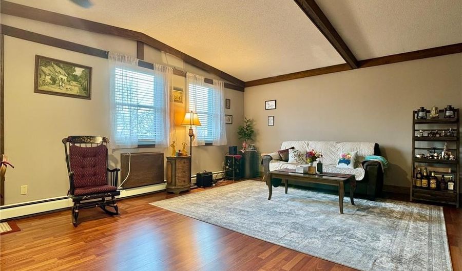 913 Abbott St 304, Albert Lea, MN 56007 - 2 Beds, 1 Bath