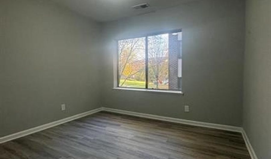 11240 CHERRY HILL Rd 21, Beltsville, MD 20705 - 3 Beds, 2 Bath